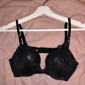 BNWT Victoria secret bombshell bra